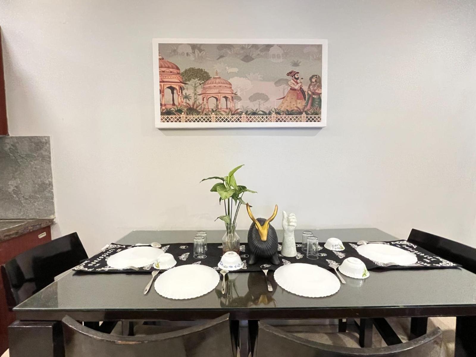 Bedchambers Medicity Serviced Apartments In Gurgaon Extérieur photo