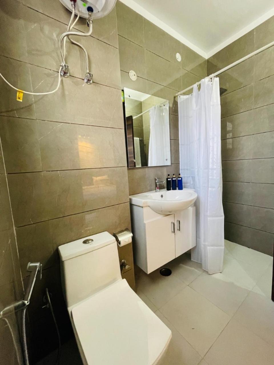 Bedchambers Medicity Serviced Apartments In Gurgaon Extérieur photo